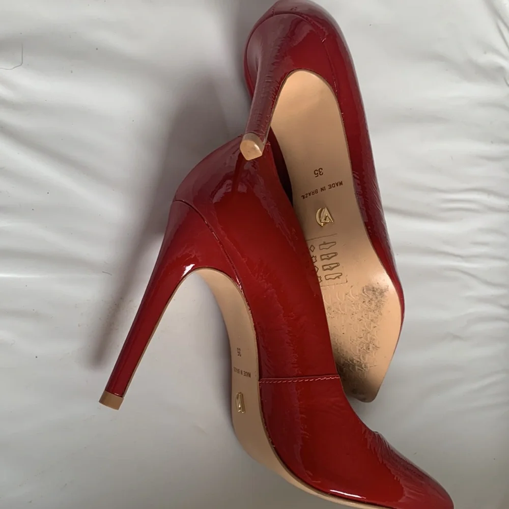Vicenza Red shoe 👠 hight heels size 35 classic sexy - Picture 1 of 4